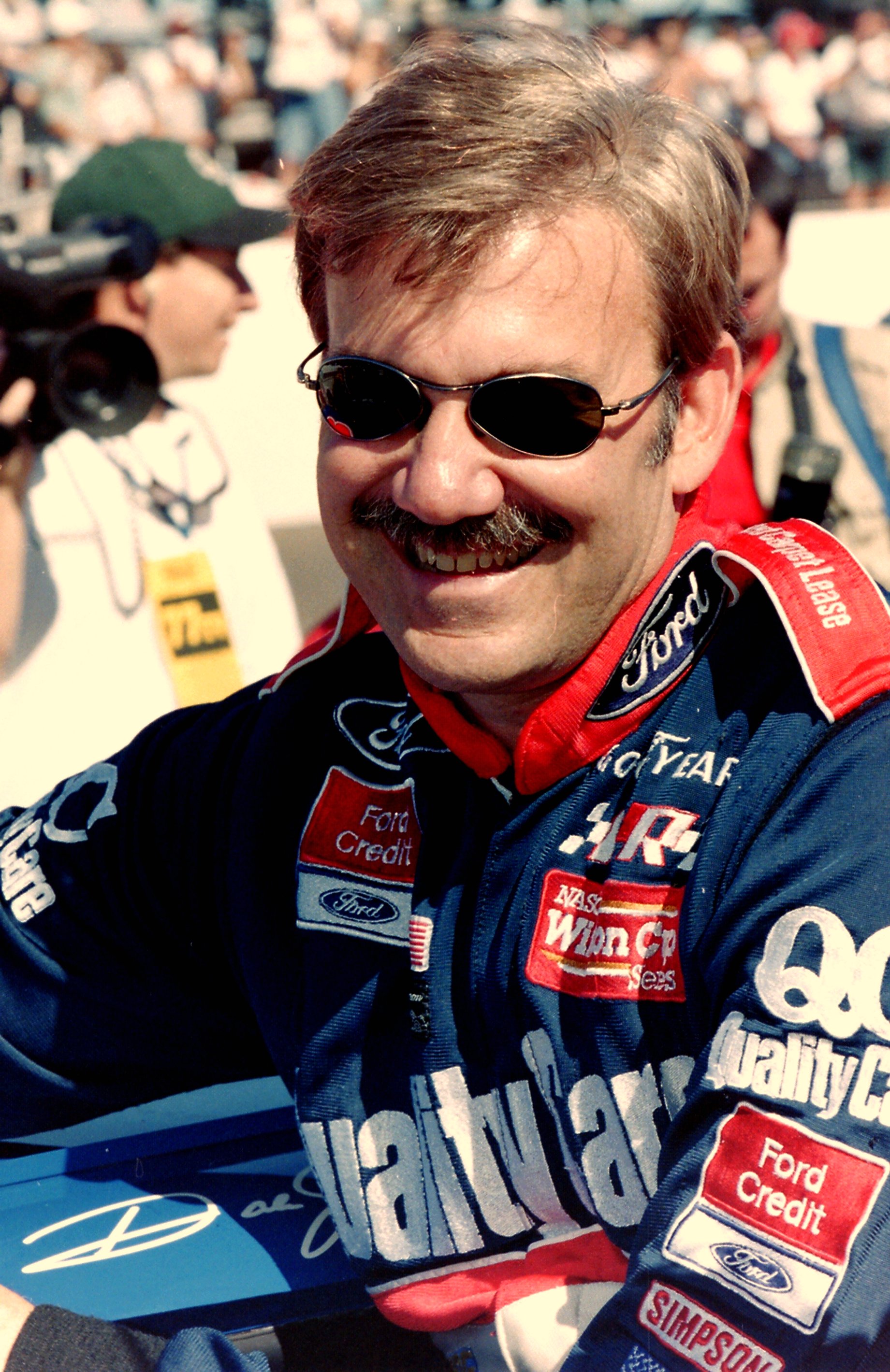 how much horsepower did a 1999 nascar have_71587007 5d85 4934 b6e2 ced03bc345bc