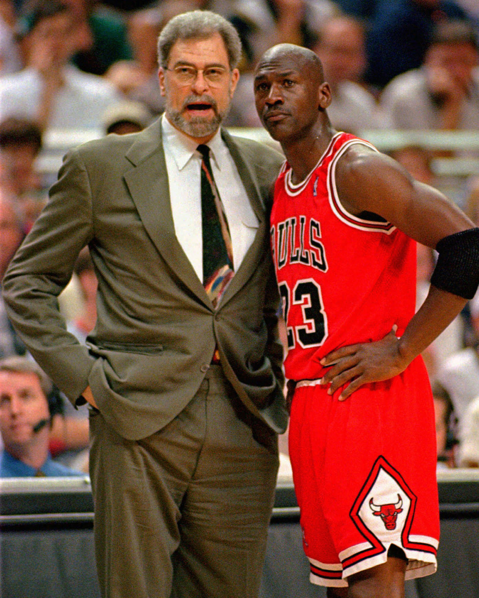 phil jackson leadership on and off the court_3b065af2 3d53 4032 af2b b54b49f0a5be