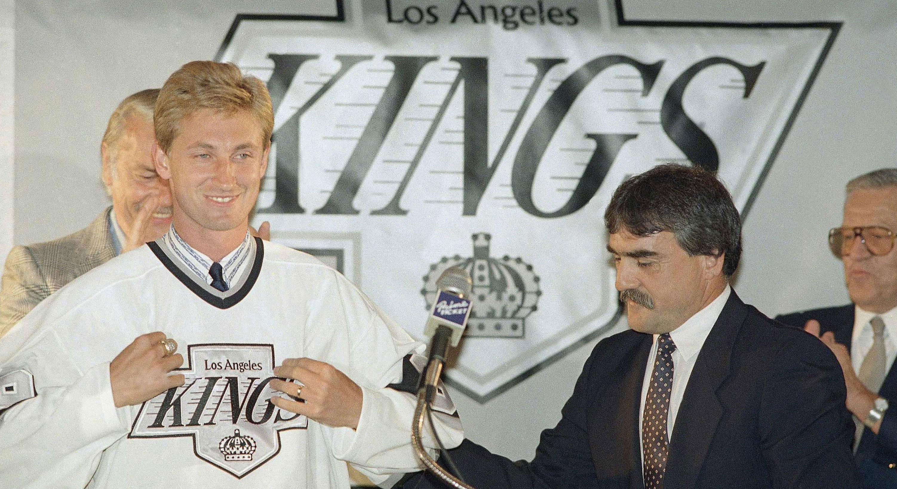 how many stanley cups did wayne gretzky win _4376ef41 3ed5 4603 be40 7e45e7bf4da2