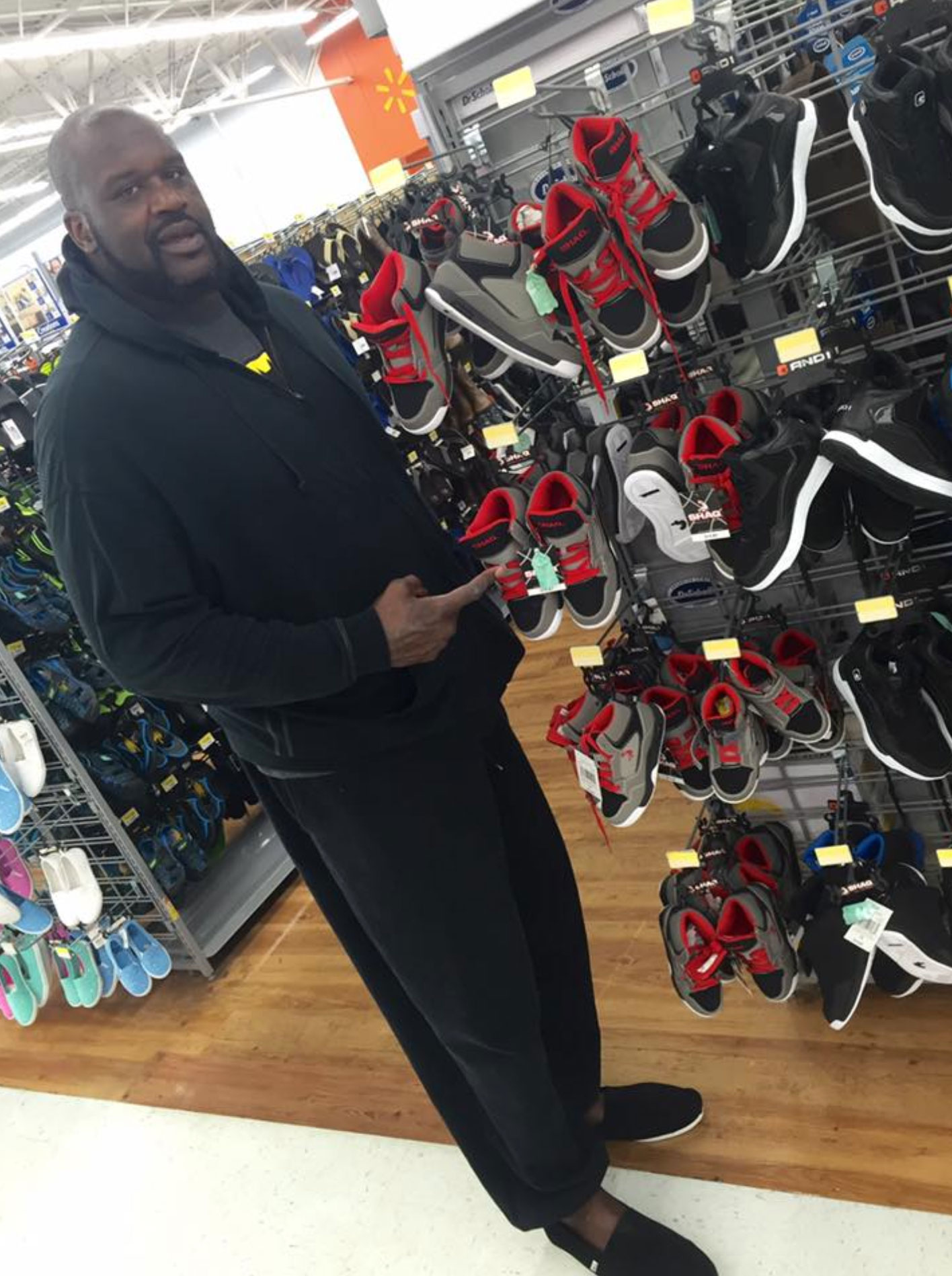 what size shoe does shaq wear _6b12fb3f 13d6 4724 8c31 08d959e33aa7