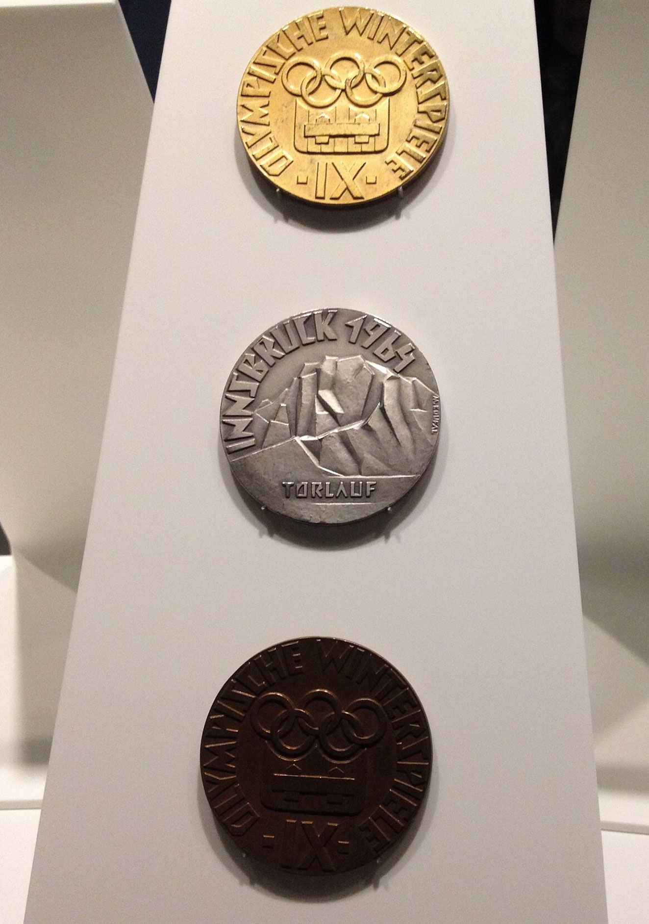 are olympic gold medals really gold_cc2830f0 34f8 47a9 91df 4690d9d762d6