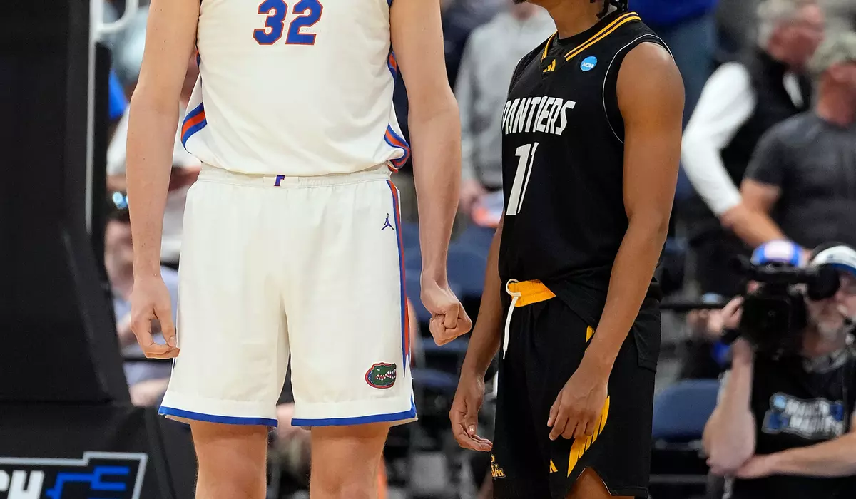 Florida's 7'9" Olivier Rioux Makes March Madness History as Tallest NCAA Tournament Player
